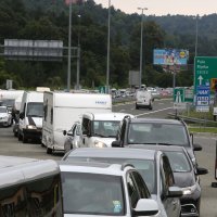 Kolone vozila na izlazu iz Hrvatske na graničnom prijelazu Rupa