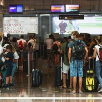 Odlazak engleskih turista s zadarskog aerodroma
