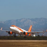 Odlazak engleskih turista s zadarskog aerodroma