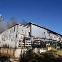 Gašenje požara u tvornici za preradu ribe u Kaštel Novom