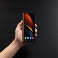 Samsung Galaxy Z Fold2 slike uređaja