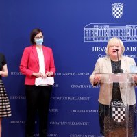 Konferencija Kluba zastupnika Stranke s Imenom i Prezimenom, Pametnog i GLAS-a