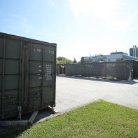 Vojni šatori ispred KB Dubrava