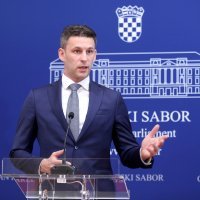 Klub zastupnika Mosta nezavisnih lista o temi: Prijeteća ovršna kriza