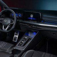 VW Golf 8 Variant R-Line