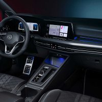 VW Golf 8 Variant R-Line