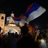 Slavlje nakon uspjeha prosrpske koalicije na izborima u Crnoj Gori