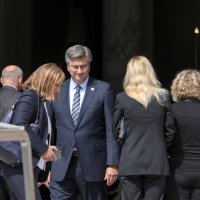 Posljednji ispraćaj Žarka Domljana, prvog predsjednika Hrvatskog sabora. Na slici Andrej Plenković, predsjednik Vlade