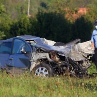 Netretić: U sudaru teretnog i osobnog automobila poginula vozačica