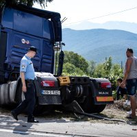 Kamion se zabio u kuću u Lovreću