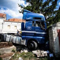 Kamion se zabio u kuću u Lovreću