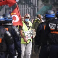 Prosvjed žutih prsluka u Parizu