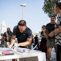 Potpisivanje peticije 'Stop maskama u školi'