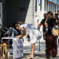 Potpisivanje peticije 'Stop maskama u školi'