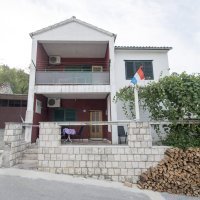 Kuća u Rogotinu u kojoj je pronađeno tijelo ubijenog mladića