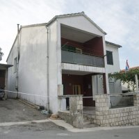 Kuća u Rogotinu u kojoj je pronađeno tijelo ubijenog mladića