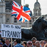Prosvjed protiv korona mjera u Londonu