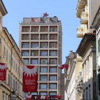 Zvijezda petokraka na riječkom neboderu