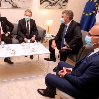 Plenković se susreo s Draganom Čovićem i Bakirom Izetbegovićem