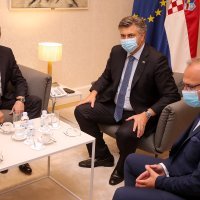 Plenković se susreo s Draganom Čovićem i Bakirom Izetbegovićem