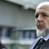 Američki veleposlanik Robert Khorst u posjetu Fakultetu strojarstva, gdje je izložen simulator borbenog aviona F16