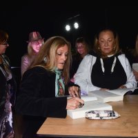 Poznati na promociji knjige 'Ostaci sadašnjosti' autorice Karmen Weber Damjanić