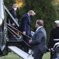 Donald Trump stiže u bolnicu Walter Reed