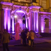 Dan ružičaste vrpce ispred HNK