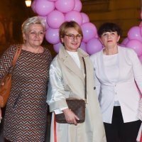 Dan ružičaste vrpce ispred HNK