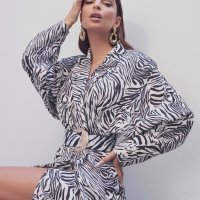 Emily Ratajkowski za Nasty Gal