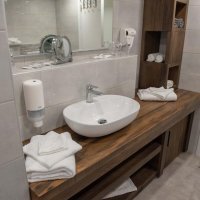 The Lake House, Đakovo