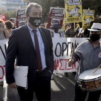 Sukob prosvjednika i policije nakon presude čelnicima Zlatne zore u Ateni