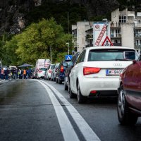 Mirni prosvjed stanovnika Omiša i okolnih naselja protiv zatvaranja ceste