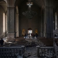 Granatirana katedrala u Nagorno Karabahu