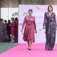 Modna revija članica Udruge P.I.N.K. life na krovu Hitne pomoći