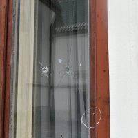 Propucana stakla i zgrada Vlade