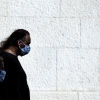 Split: Građani nose zaštitne maske i na otvorenim površinama