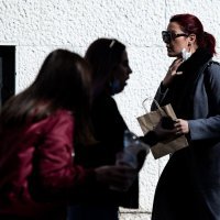 Split: Građani nose zaštitne maske i na otvorenim površinama