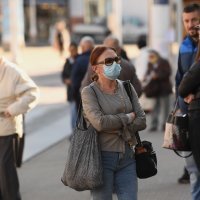 Rekordan broj zaraženih koronavirusom - građani većinom nose maske i na otvorenome