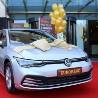 201009_9106 Golf 8 EH