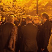 Emmanuel Macron na poprištu terorističkog napada u mjestu Conflans-Saint-Honorine kraj Pariza