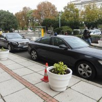 Andrej Plenković u blindiranom automobilu došao na sastanak