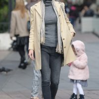 Antea Kodžoman i Maja Cvjetković s djecom na Cvjetnom trgu