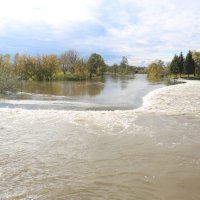 Prevrnuo se čamac na Korani s trojicom Karlovčana