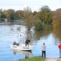 Prevrnuo se čamac na Korani s trojicom Karlovčana