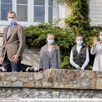 Kraljica Letizia i kralj Filip VI s kćerima Leonor i Sofijom