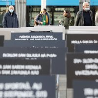 Na Trgu bana Jelačića postavljena invalidska kolica povodom Dana sigurnosti cestovnog prometa