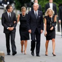 Jill i Joe Biden sa sinom i snahom