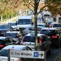 Zagreb: Gužve u prometu zbog testiranja na Covid