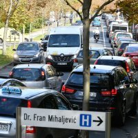 Zagreb: Gužve u prometu zbog testiranja na Covid